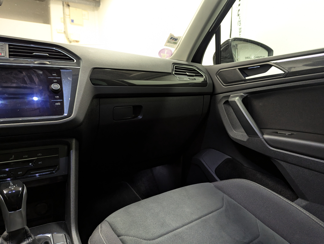 Volkswagen Tiguan — 15