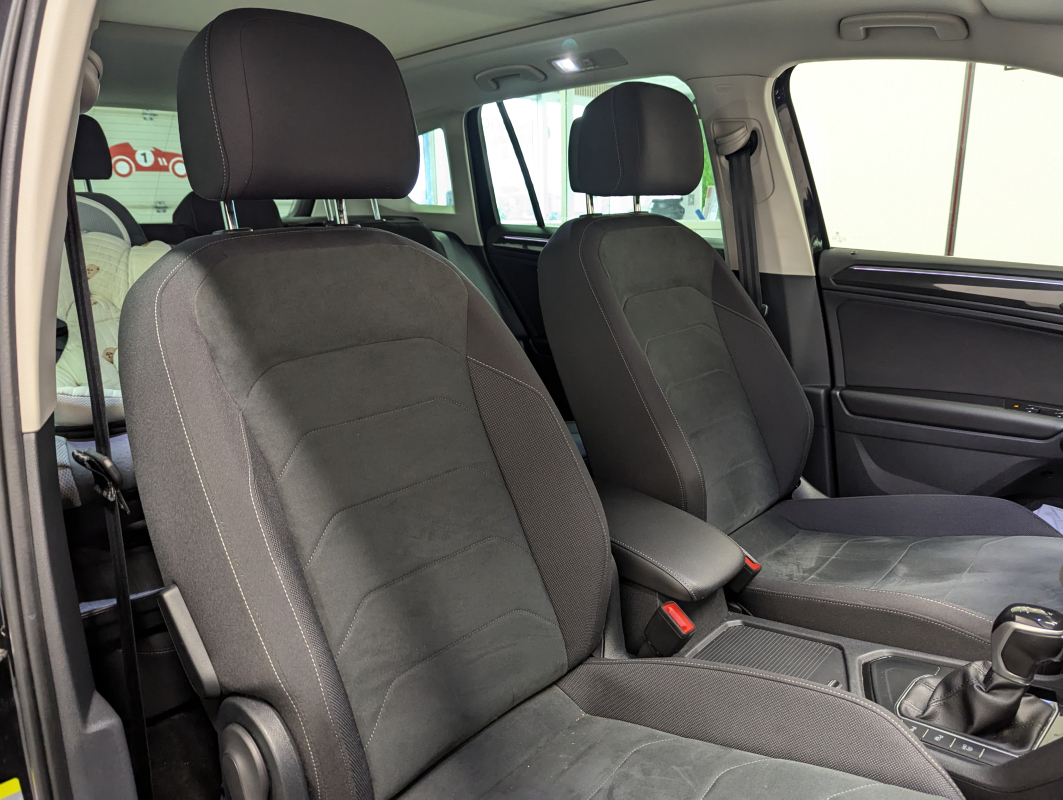 Volkswagen Tiguan — 14