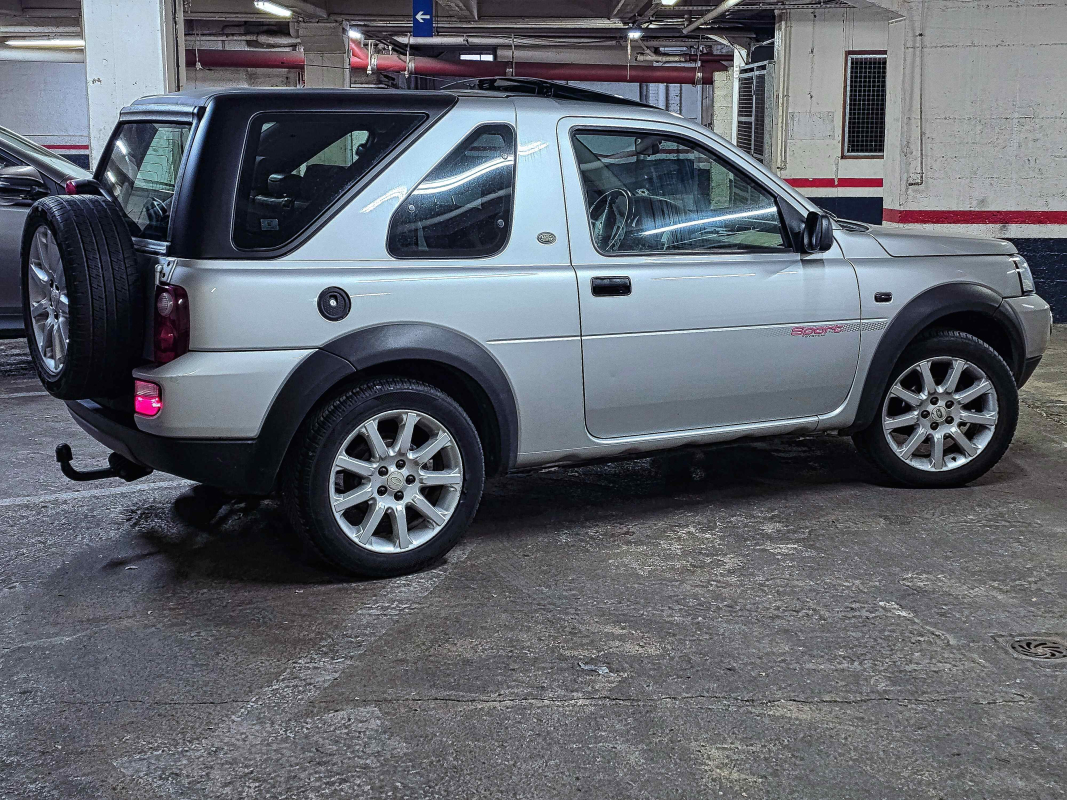 Land Rover Freelander — 14