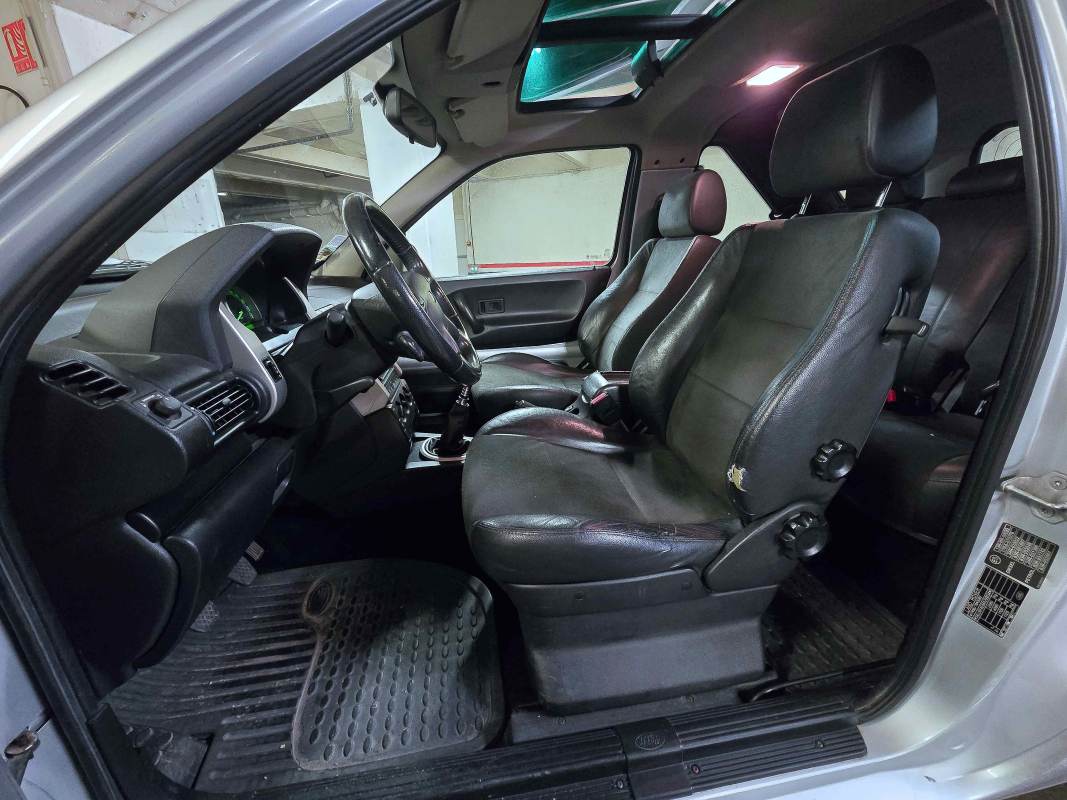 Land Rover Freelander — 16