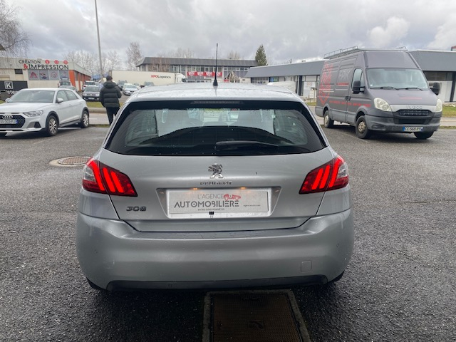 Peugeot 308 — 6