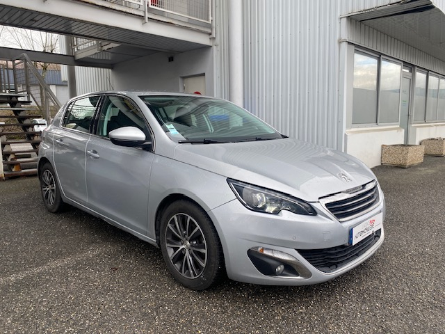 Peugeot 308 — 9
