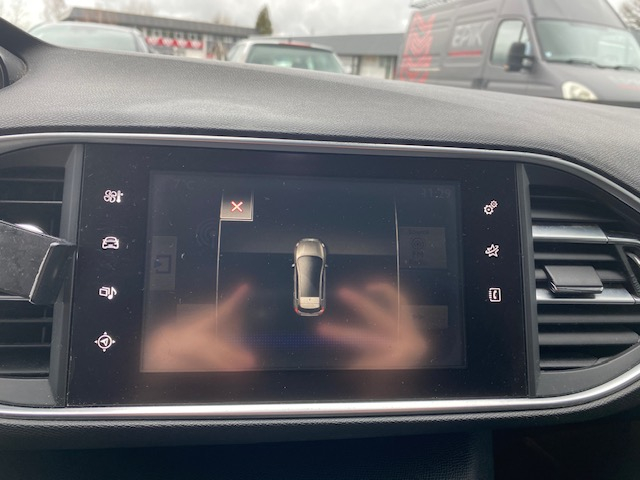Peugeot 308 — 14