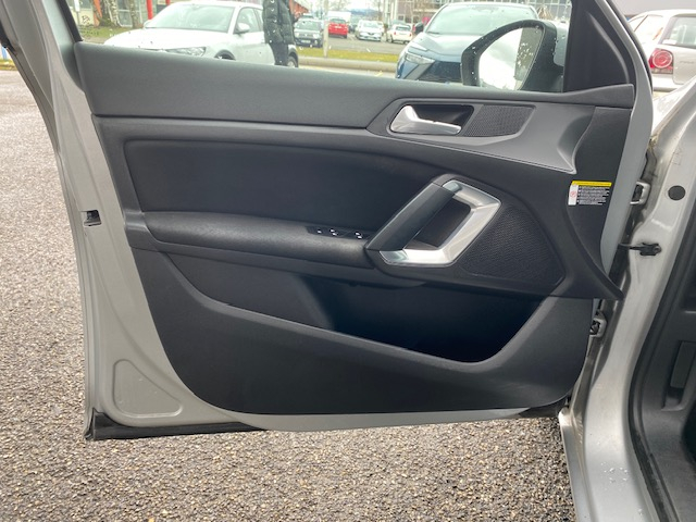 Peugeot 308 — 17