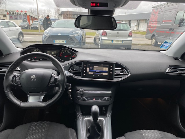 Peugeot 308 — 21