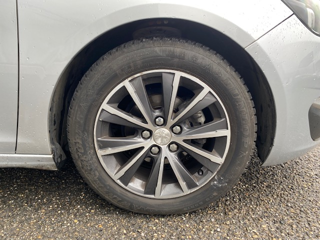 Peugeot 308 — 28