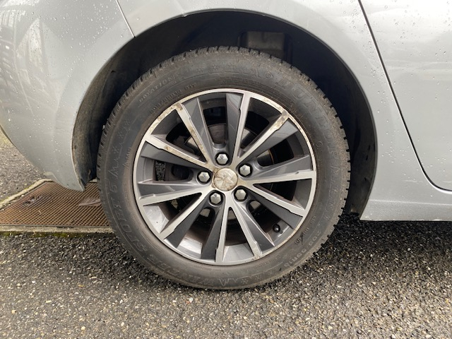 Peugeot 308 — 29