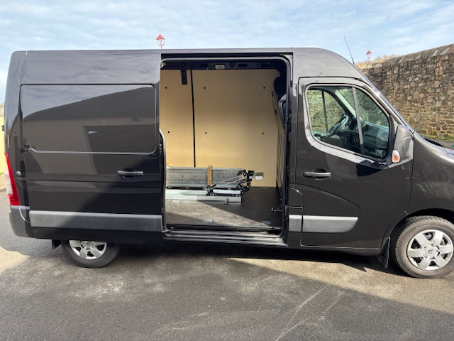 Renault Master — 21