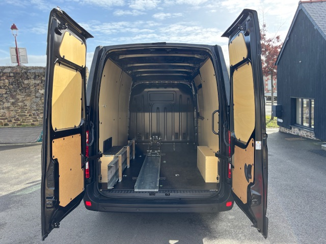Renault Master — 20