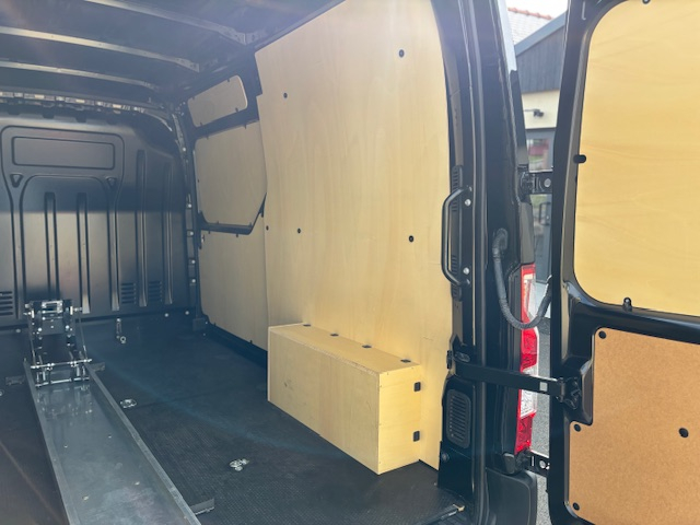 Renault Master — 23