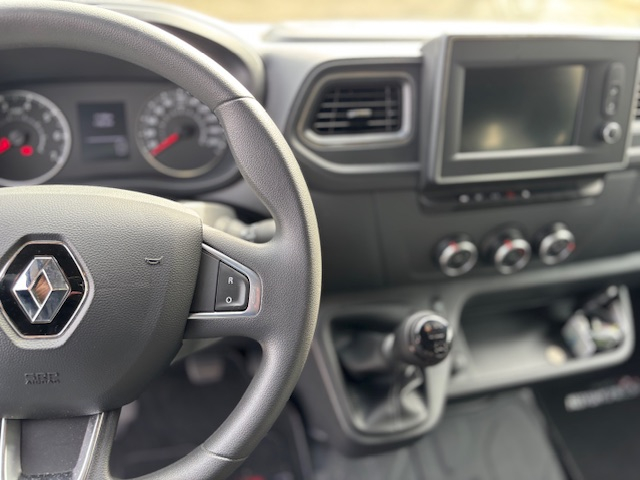 Renault Master — 13