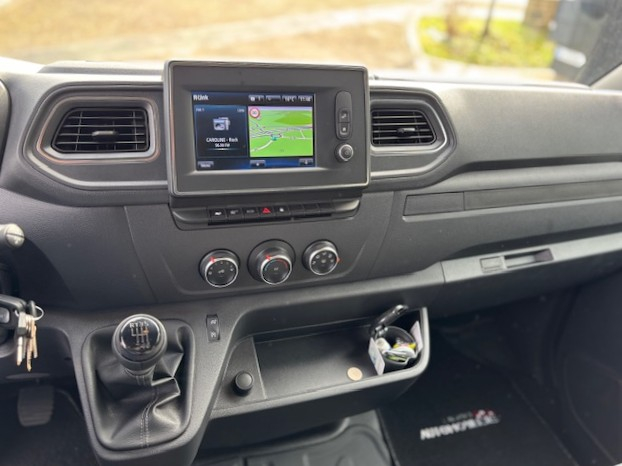 Renault Master — 17