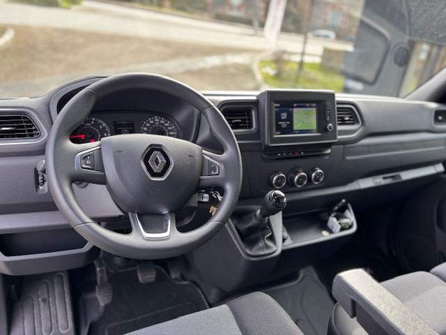 Renault Master — 19
