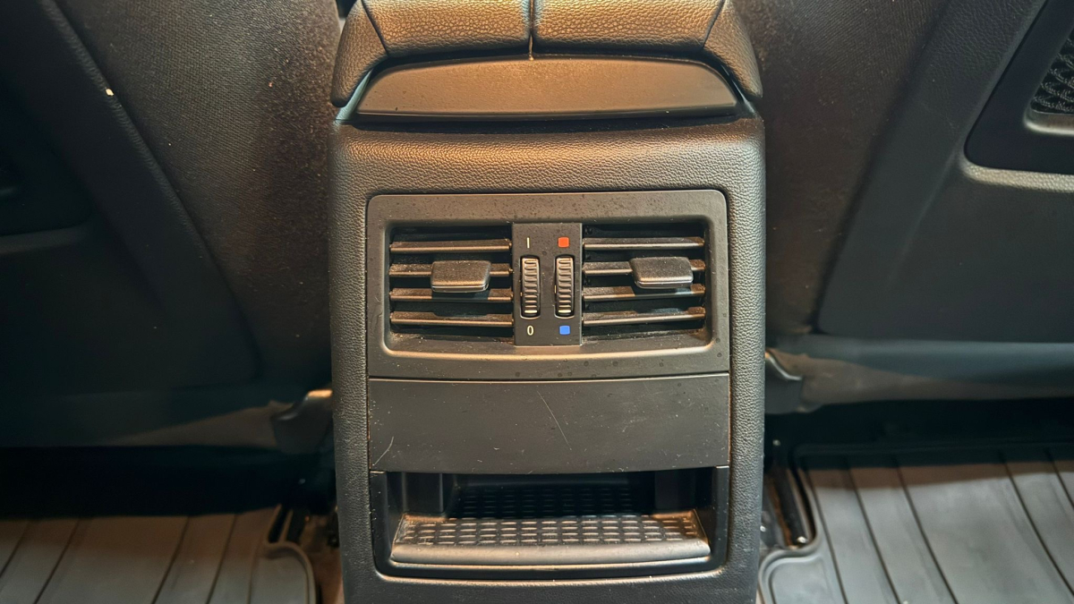 Bmw Série 3 Touring — 27