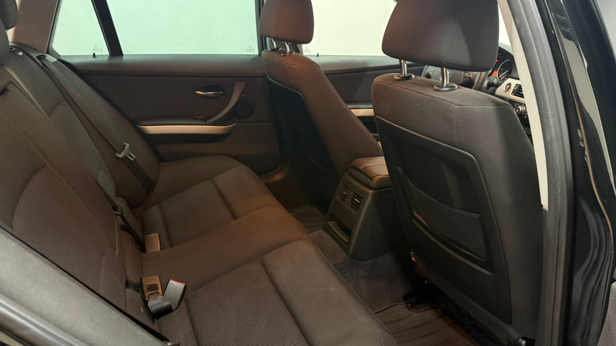 Bmw Série 3 Touring — 31