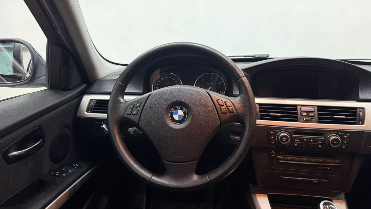 Bmw Série 3 Touring — 15