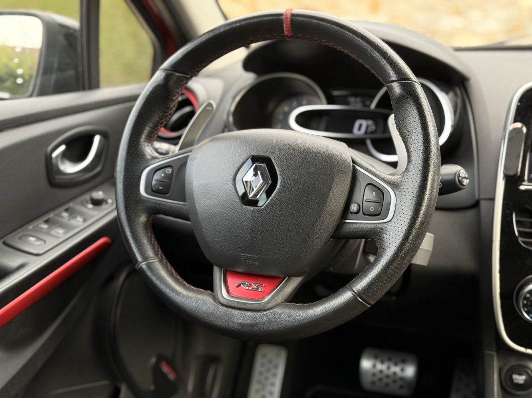 Renault Clio — 13