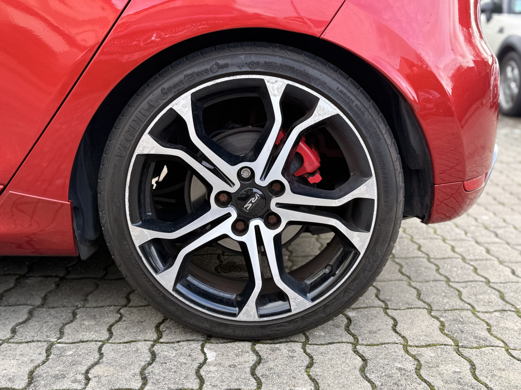 Renault Clio — 19