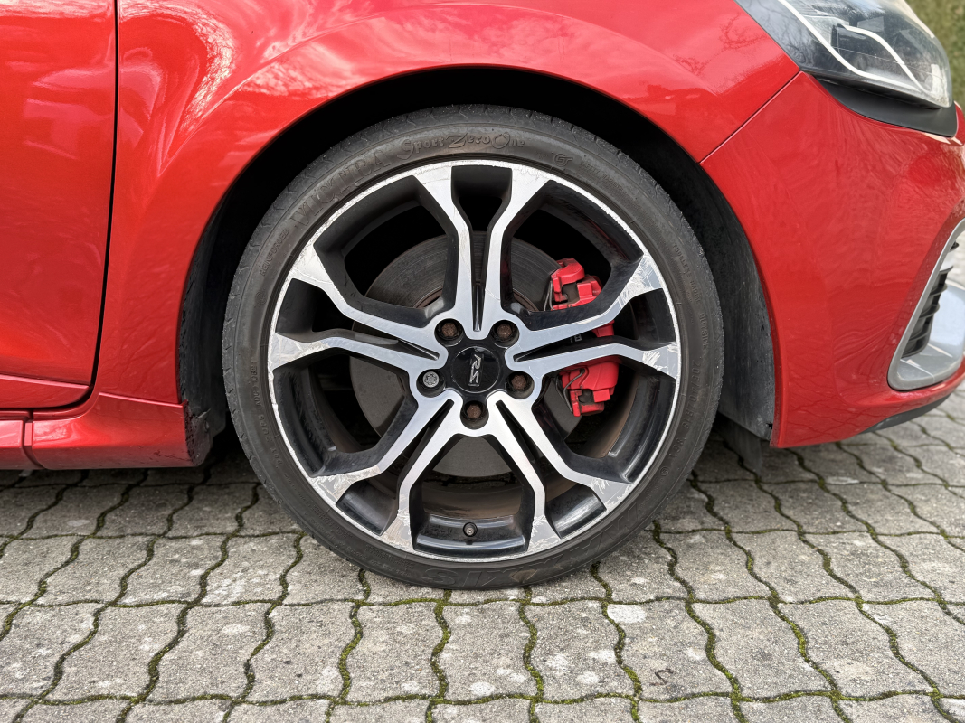 Renault Clio — 21