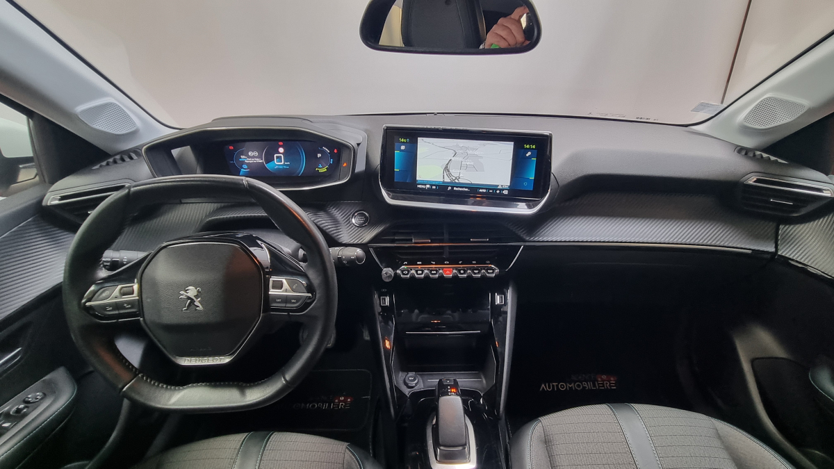 Peugeot e-208 — 17