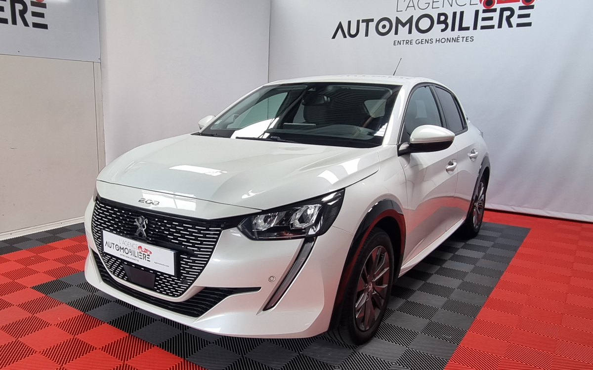 Peugeot e-208 — 8