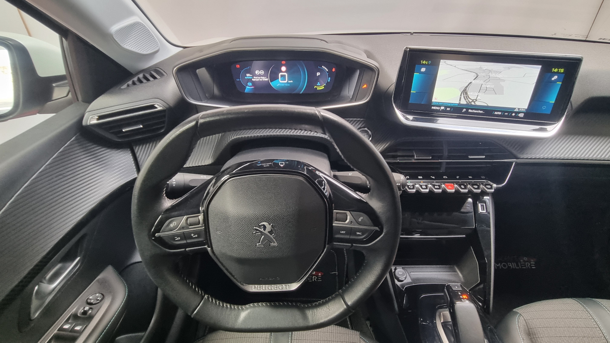 Peugeot e-208 — 18