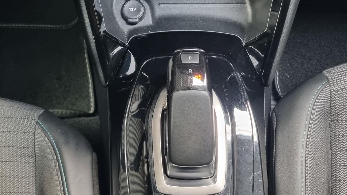 Peugeot e-208 — 26