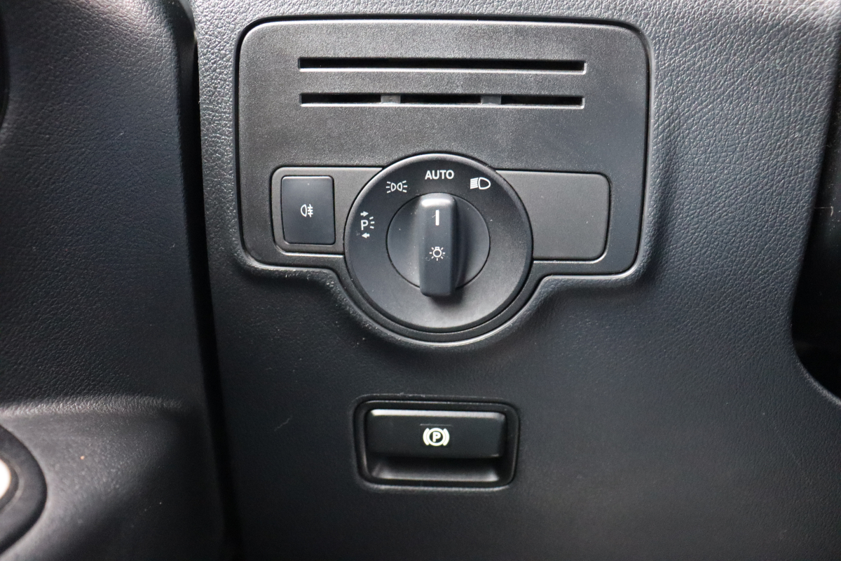 Mercedes Vito — 15