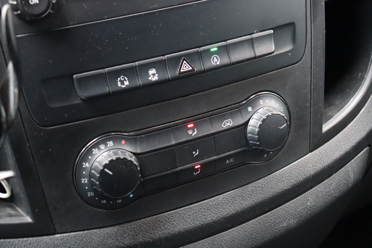 Mercedes Vito — 21