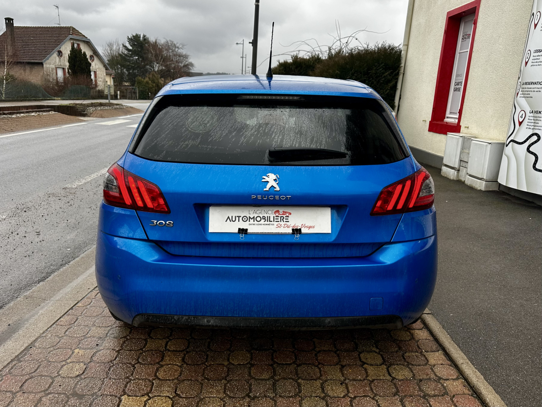 Peugeot 308 — 6