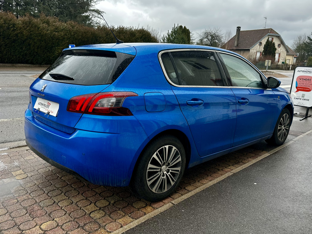 Peugeot 308 — 5