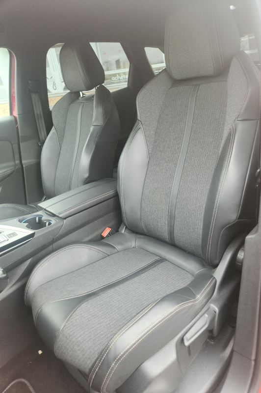 Peugeot 3008 — 12