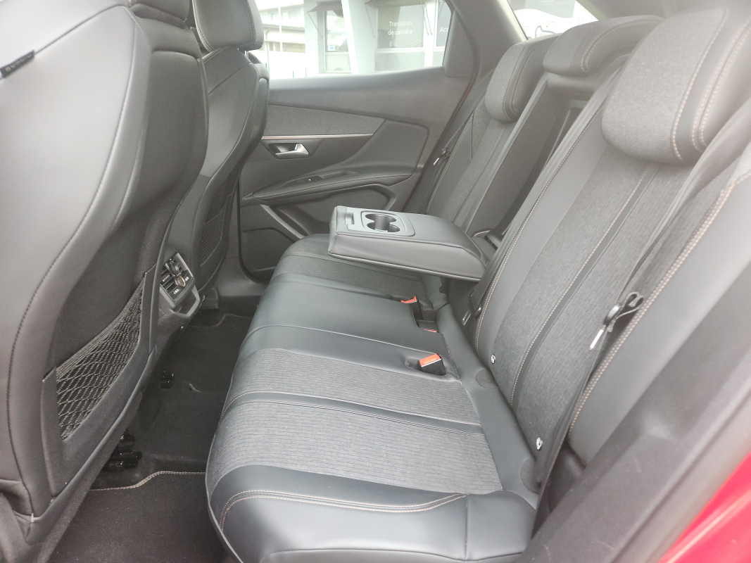 Peugeot 3008 — 13