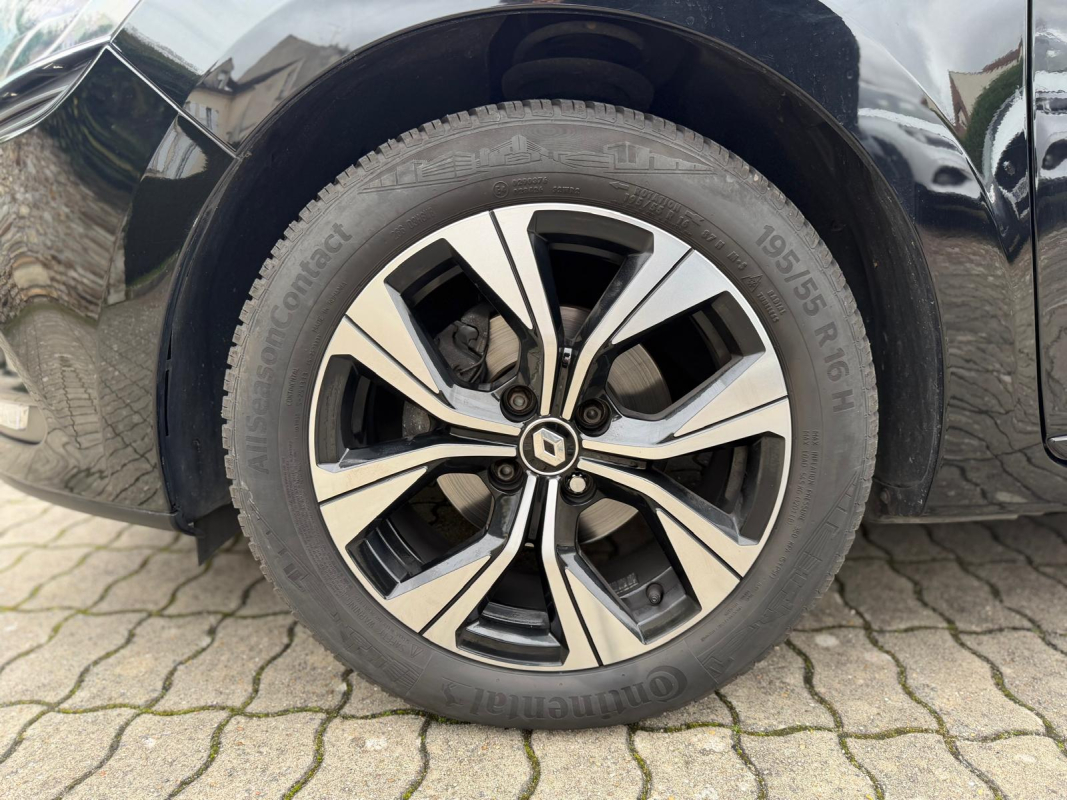 Renault Clio — 20