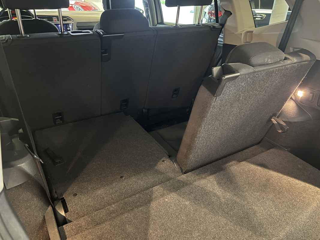 Volkswagen Tiguan Allspace — 16