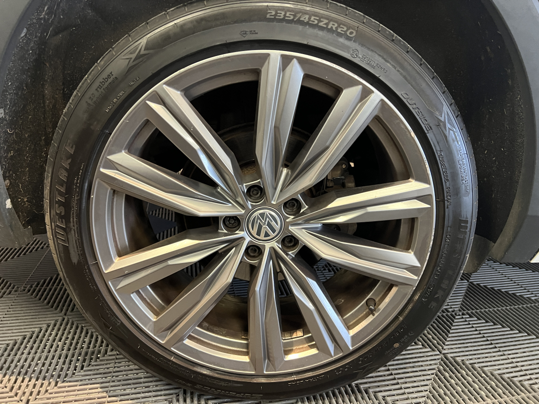 Volkswagen Tiguan Allspace — 11