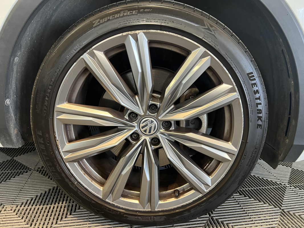 Volkswagen Tiguan Allspace — 13