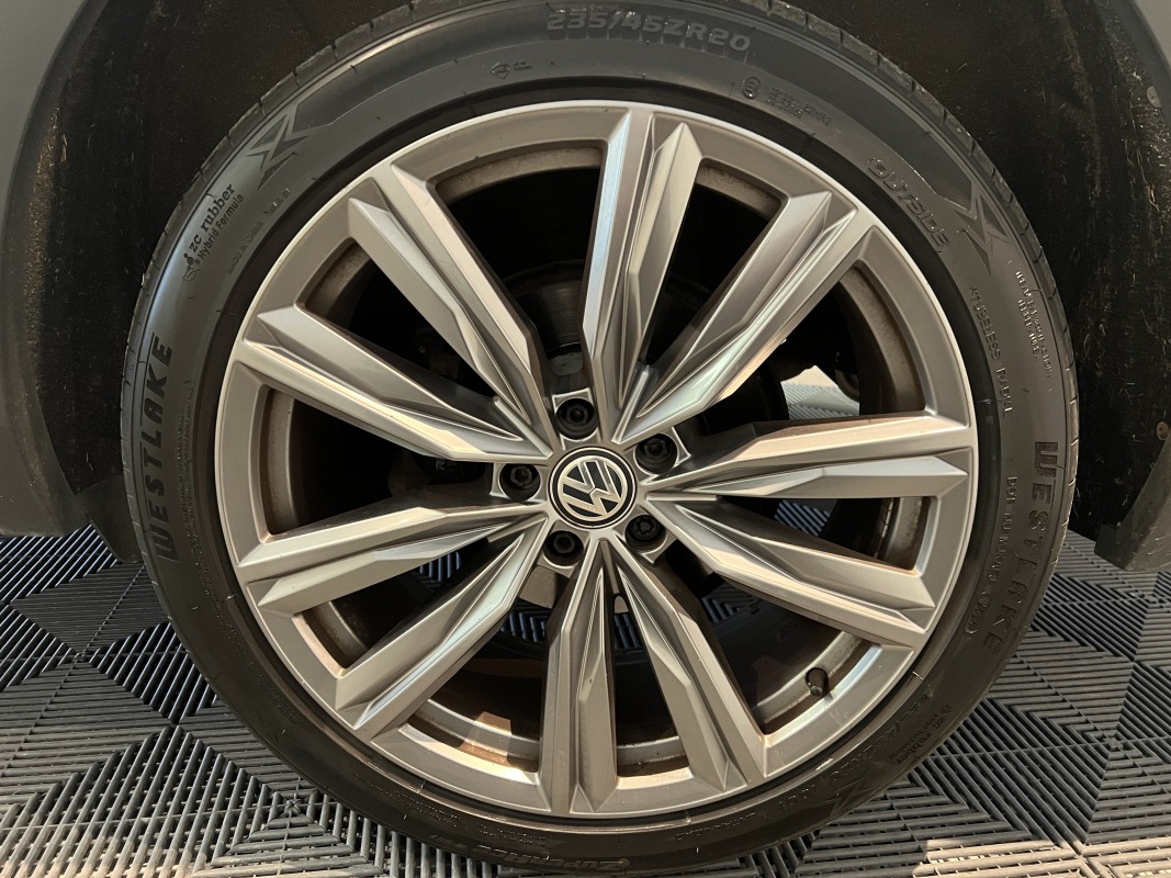 Volkswagen Tiguan Allspace — 14