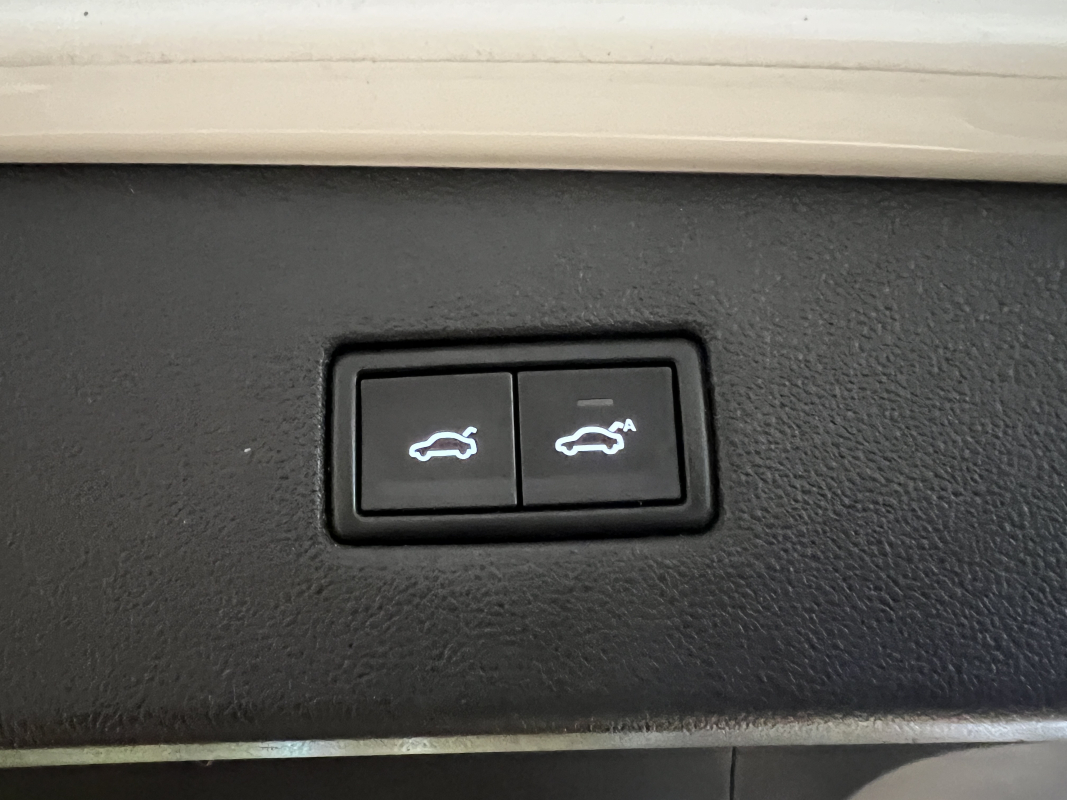 Volkswagen Tiguan Allspace — 15
