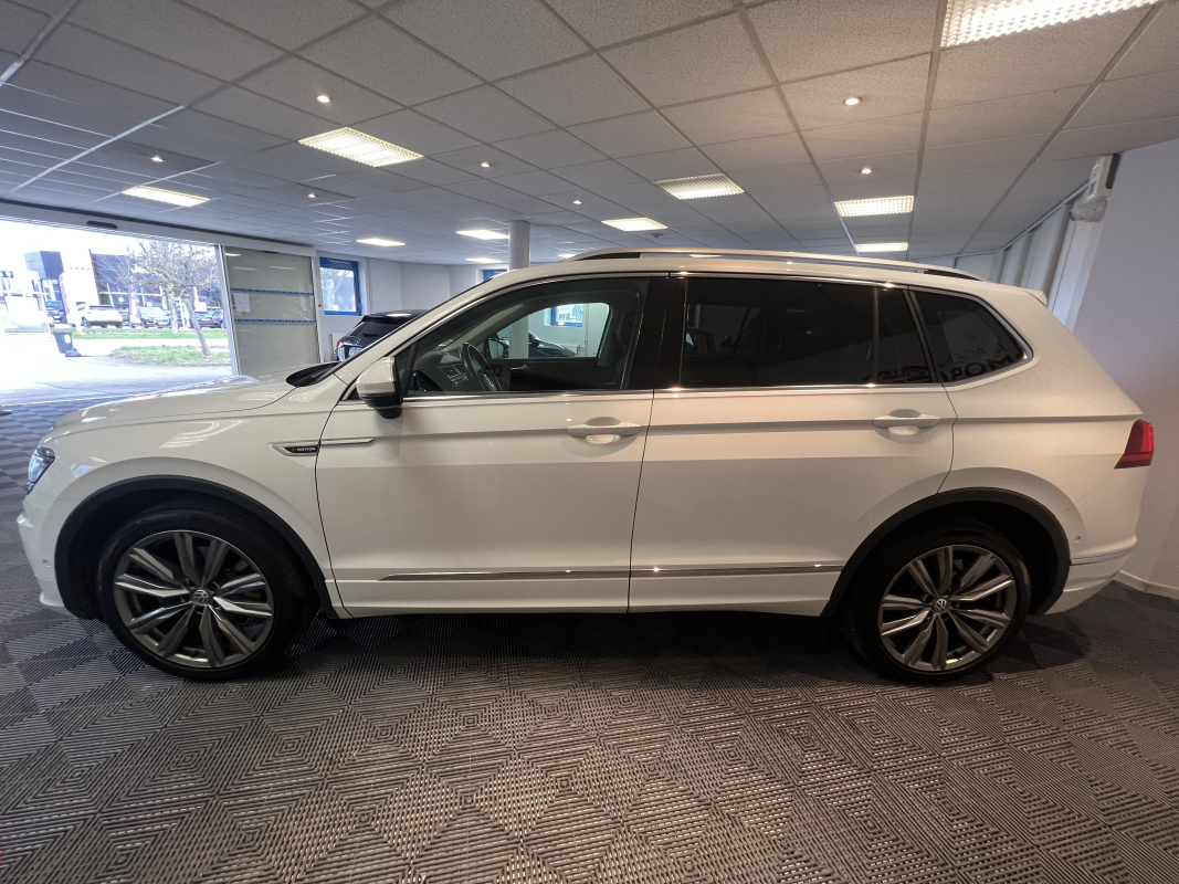 Volkswagen Tiguan Allspace — 27