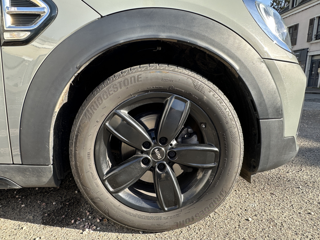 Mini Countryman — 30