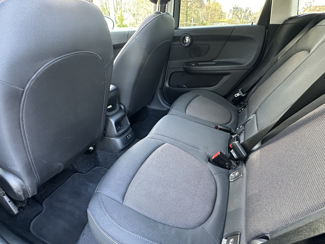 Mini Countryman — 12