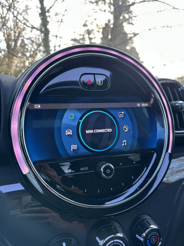 Mini Countryman — 24
