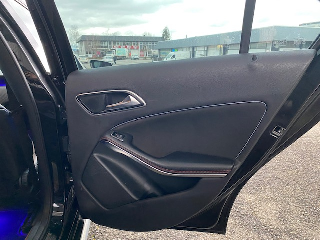 Mercedes Classe A — 23