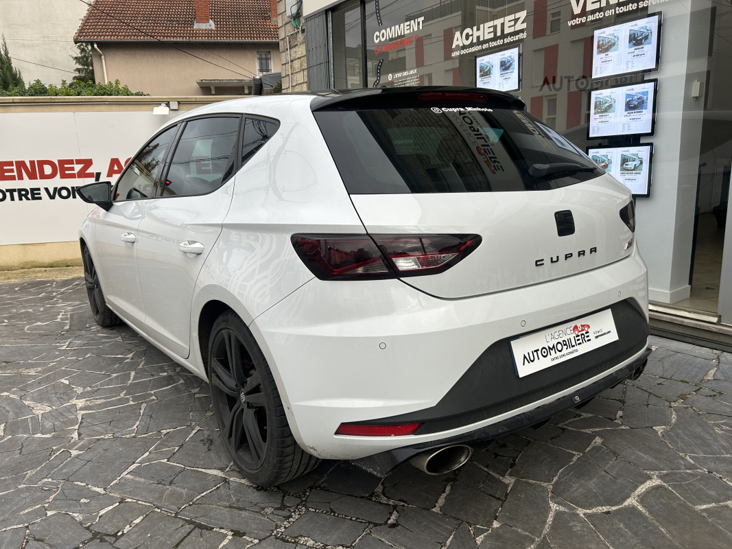 Seat Leon — 3