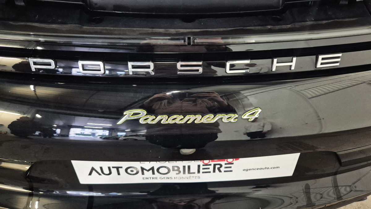 Porsche Panamera — 30