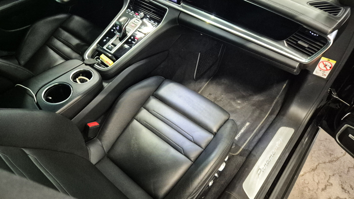 Porsche Panamera — 11
