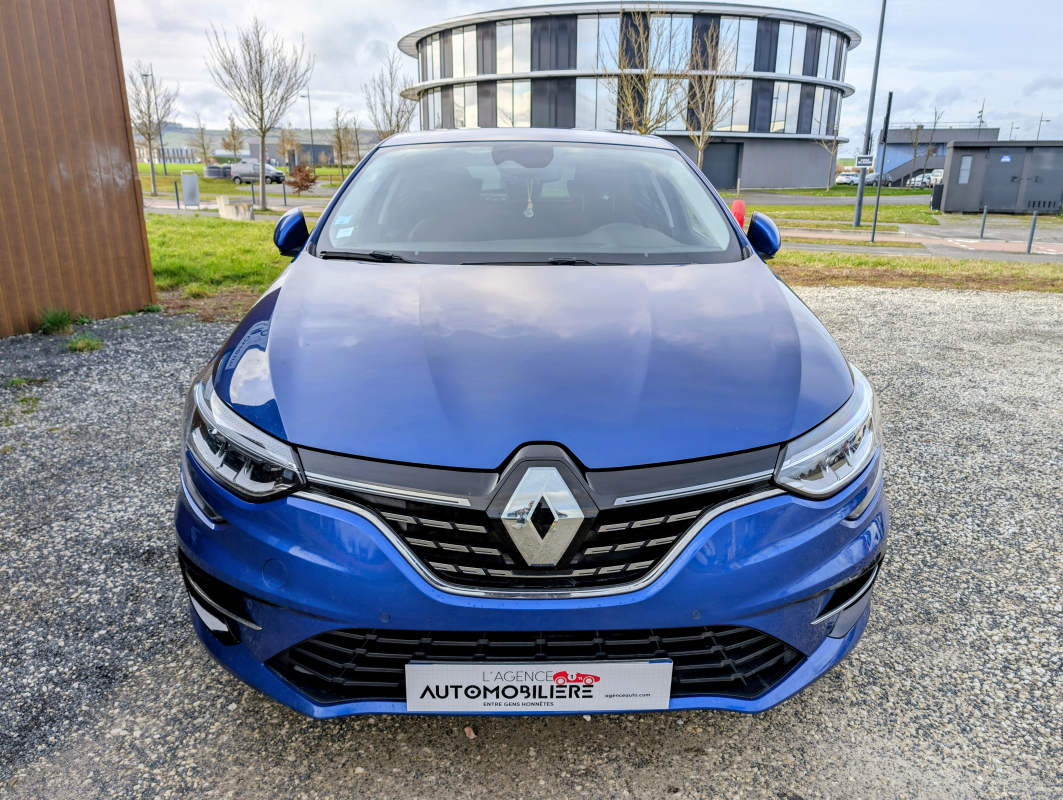 Renault Megane — 8