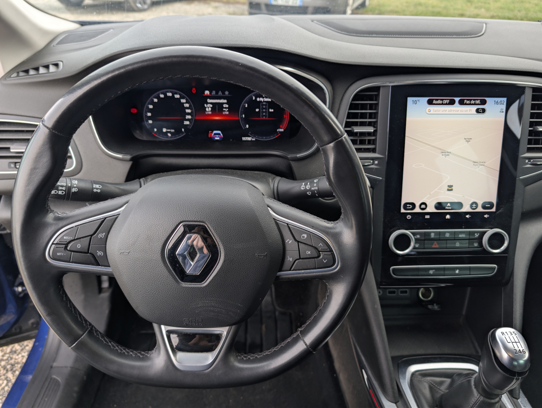 Renault Megane — 9