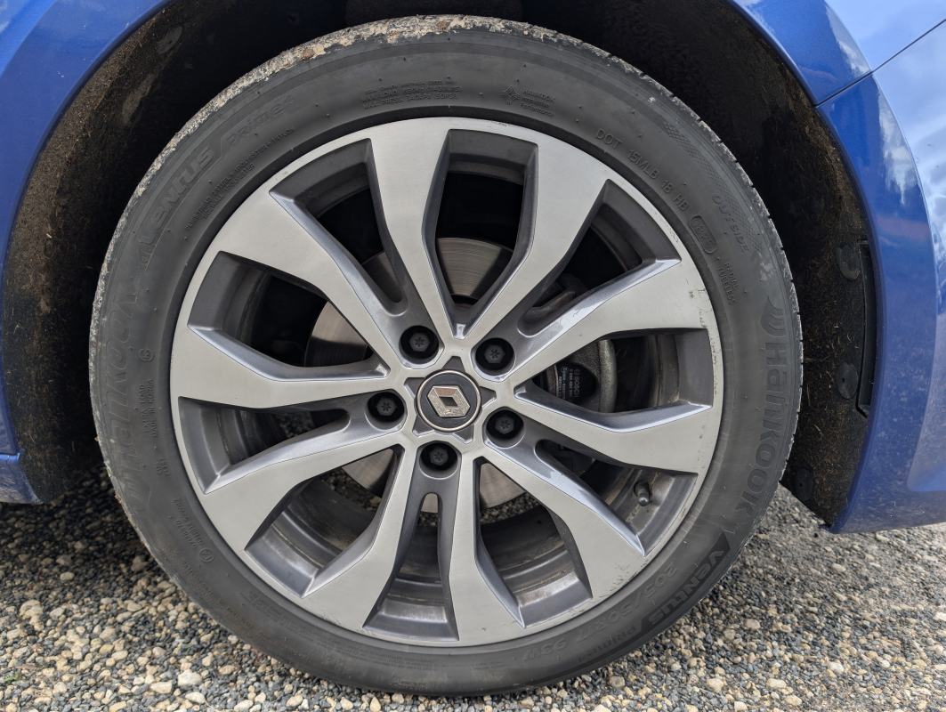 Renault Megane — 19